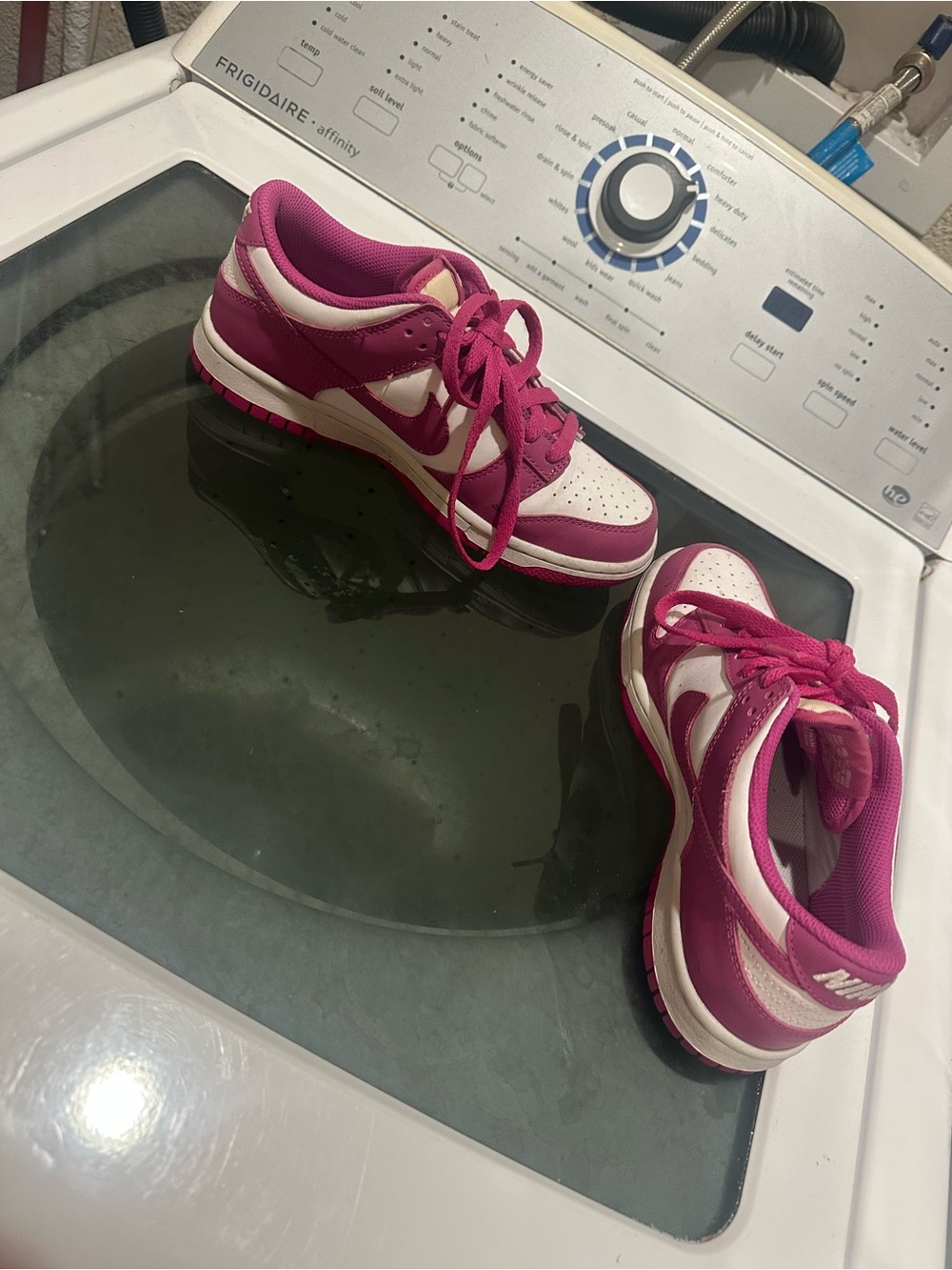 Nike Low-Top Sneakers — Pink/White